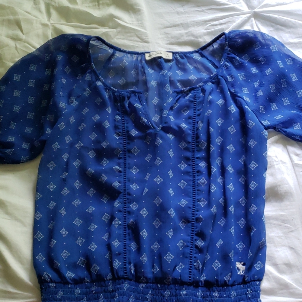 Abercrombie kids blue XL shirt